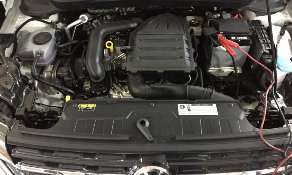 Leere Batterie Am VW T Cross Wechseln Kosten Anlernen Und Laden