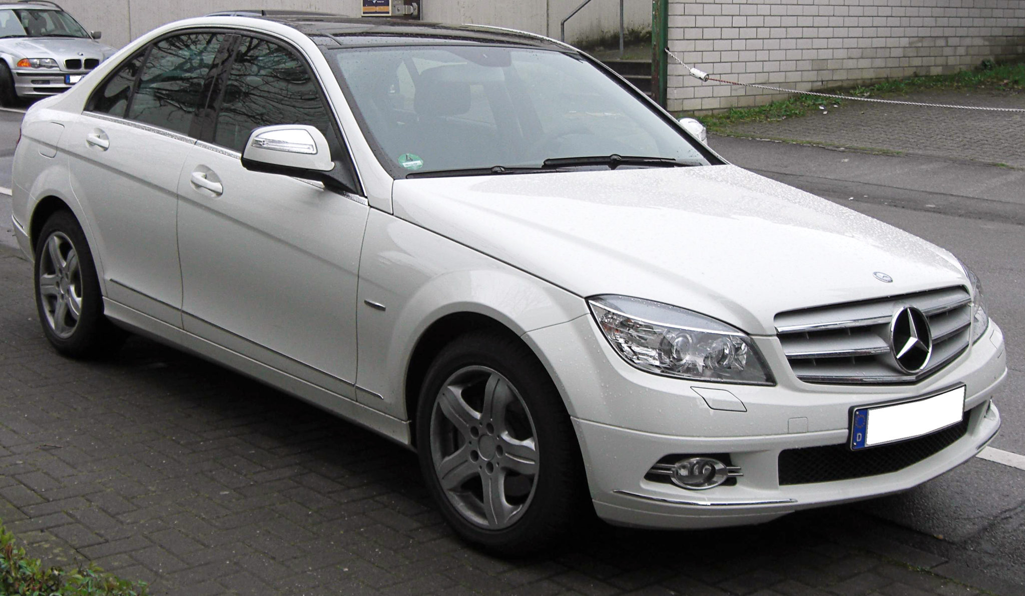 Mercedes C Klasse Leere Batterie wechseln, laden & anlernen Kosten