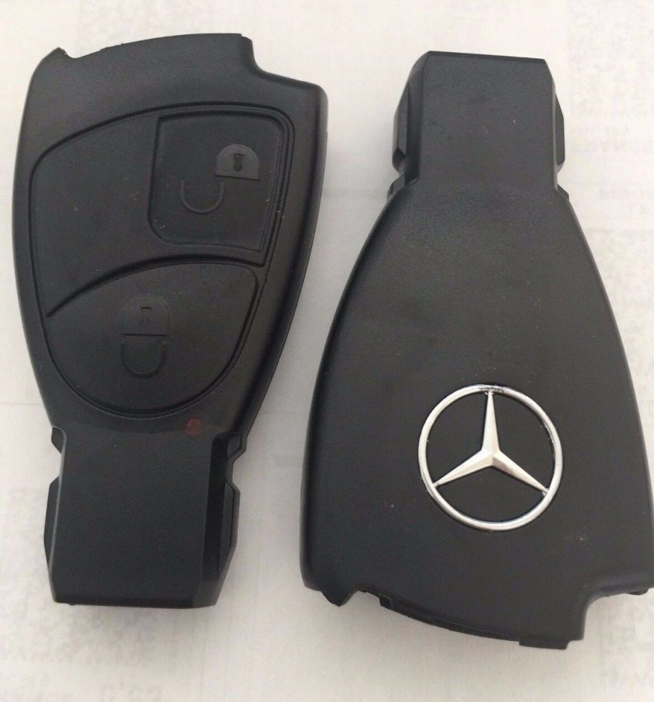 Mercedes Schlüssel Neu Anlernen Nach Batteriewechsel Mercedes C-Klasse: Leere Schlüsselbatterie wechseln & Anlernen