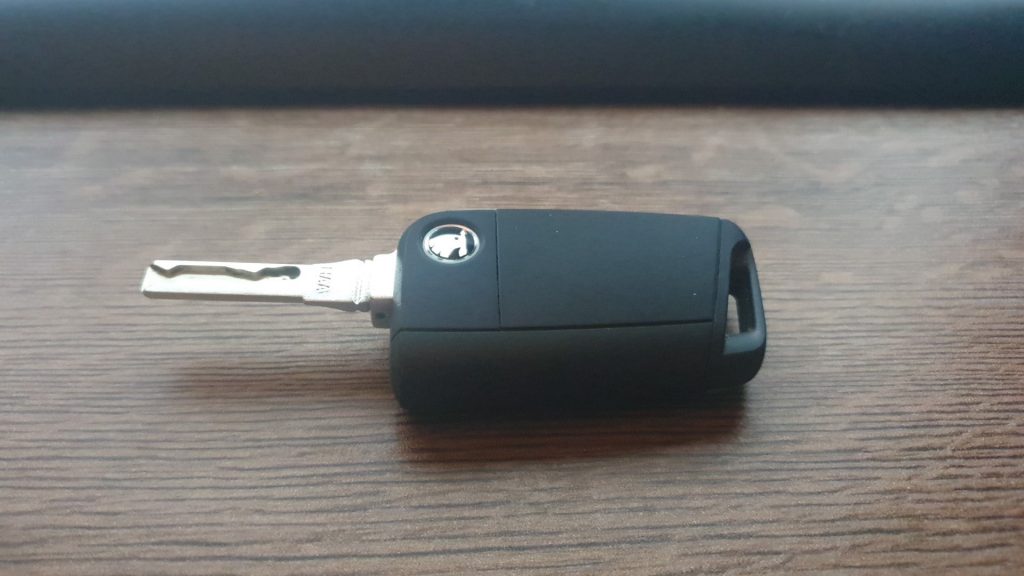 Skoda Octavia: Leere Schlüsselbatterie wechseln | Baureihen I, II, III, IV