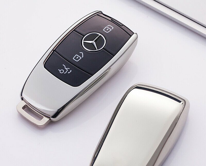 Funkschlüssel der neueren Mercedes GLA Baureihe