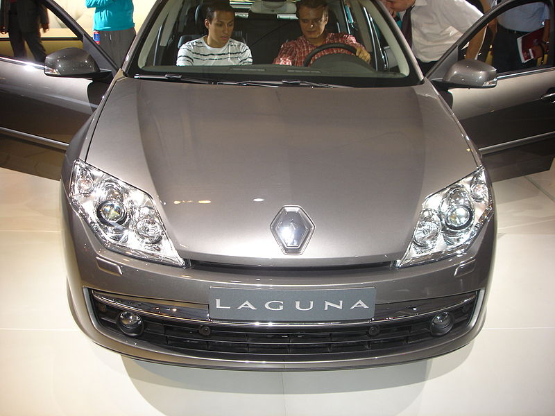 Renault Laguna 3 (2007).JPG