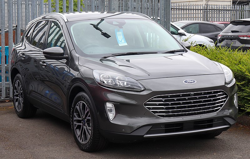 ERTY Auto Kofferraumwanne Kofferraummatte für Ford Kuga (CX482)  Titanium/X/ST Line 2019 2020 2021 2022, Leder Kofferraummatte mit  Ladekantenschutz, Voll Kratzfest Wasserdicht Kofferraum Schutzmatte:  : Auto & Motorrad