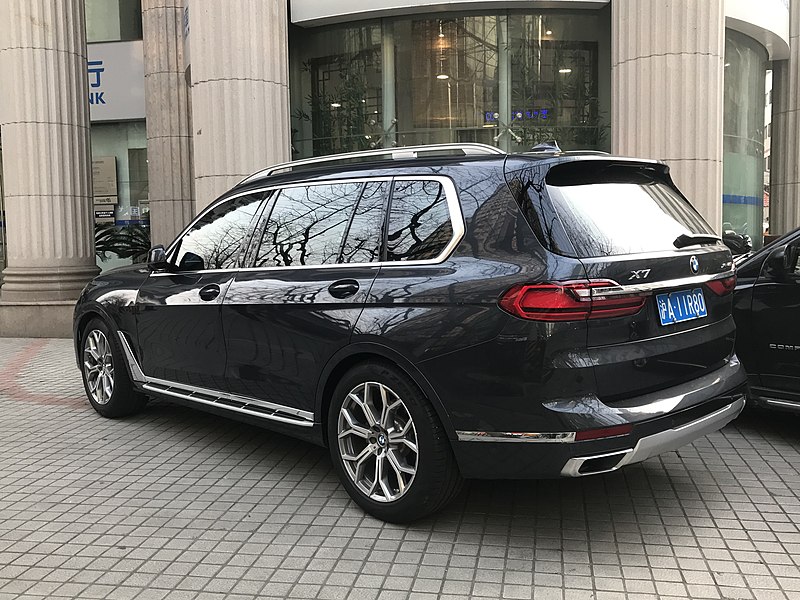BMW X7 China 002.jpg