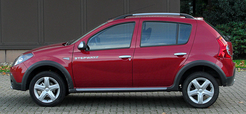 Dacia Sandero Stepway side 20101003.jpg