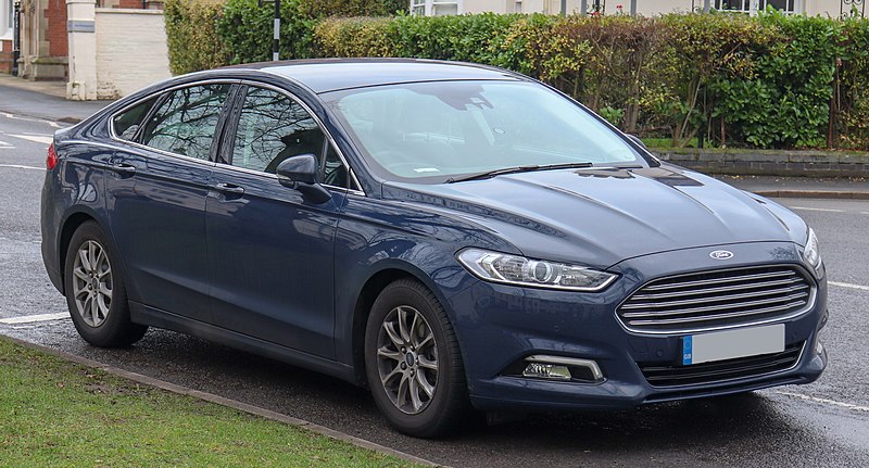 2018 Ford Mondeo Titanium Edition ECOnetic 2.0 Front.jpg