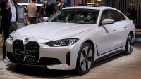 BMW i4 Höchstgeschwindigkeit | Tabelle mit vMax | für alle Fahrzeuge