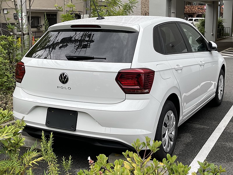 Volkswagen POLO TSI Trendline (3BA-AWDKL) rear.jpg