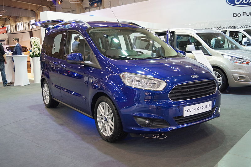 Ford Tourneo Courier (MSP15).JPG