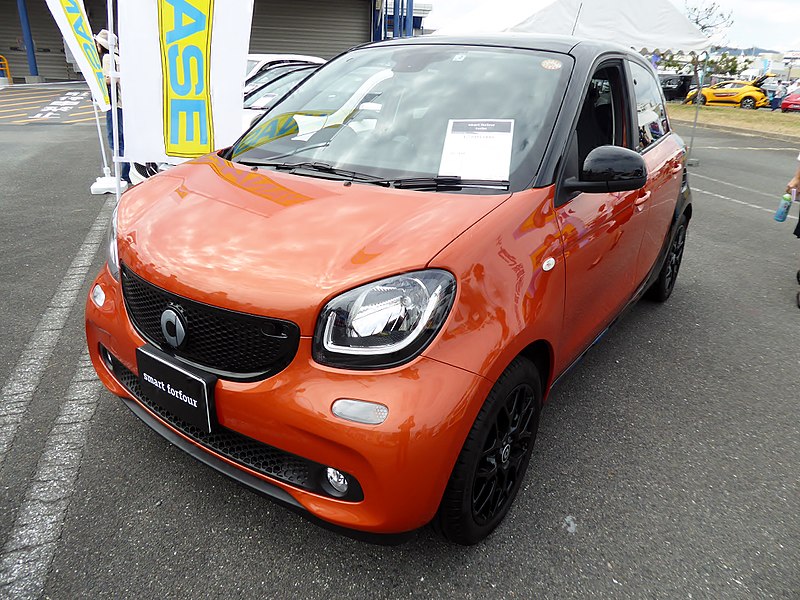 Smart forfour turbo (DBA-453044) front.jpg