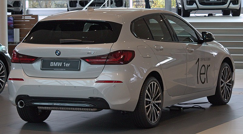 BMW F40 IMG 2015.jpg
