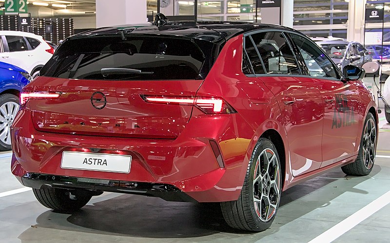 Opel Astra Hundebox Vergleich G H J K Sports Tourer Opel Astra Hundebox Vergleich G H J K Sports Tourer