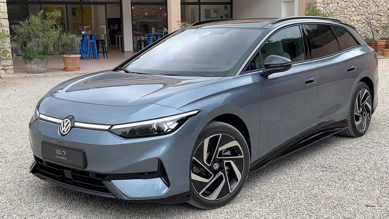VW ID.7 Tourer in der Frontansicht